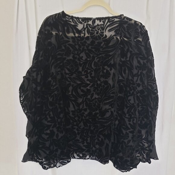 Endless Designs Woman Black Velvet Floral Pattern Sheer Lightweight Poncho - Picture 12 of 13